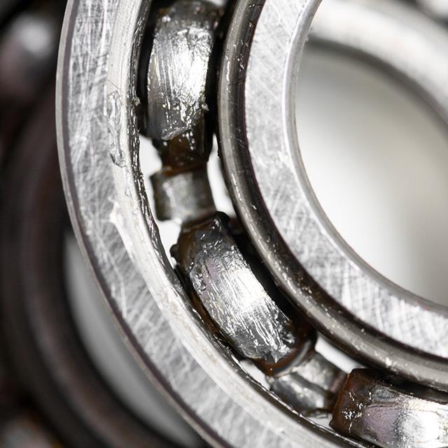 Lubricants for Bearings – Close-Up of Lubricated Ball Bearing – Krytox™
